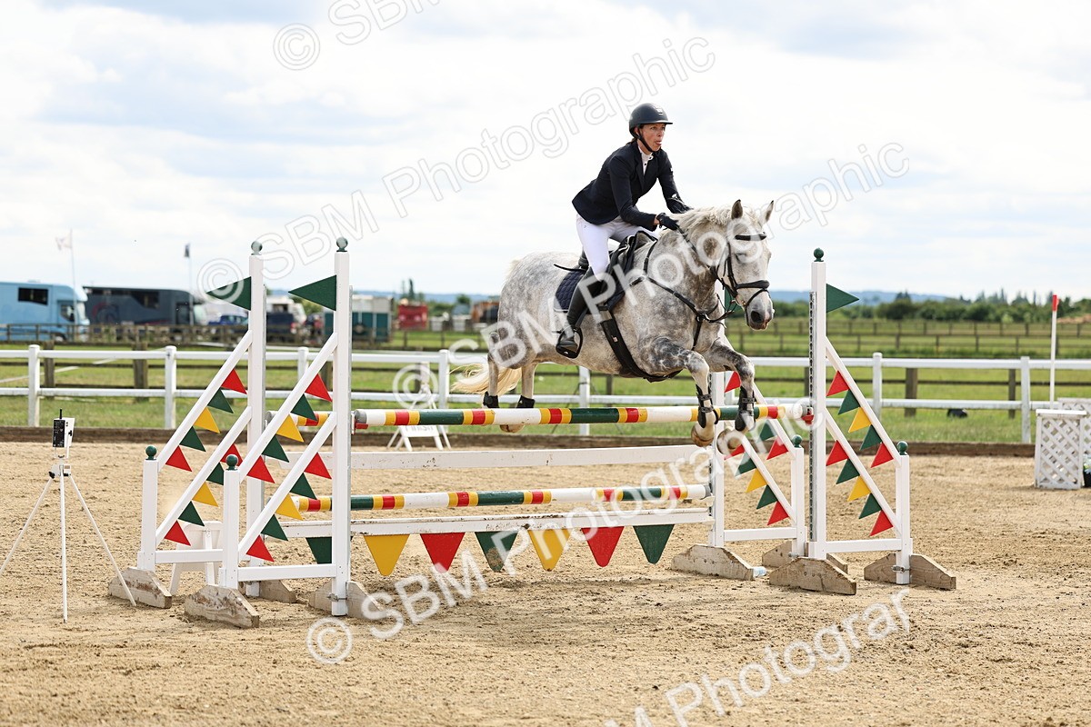 SBM_006055 - Class 19 - Senior Newcomers - 1.10m