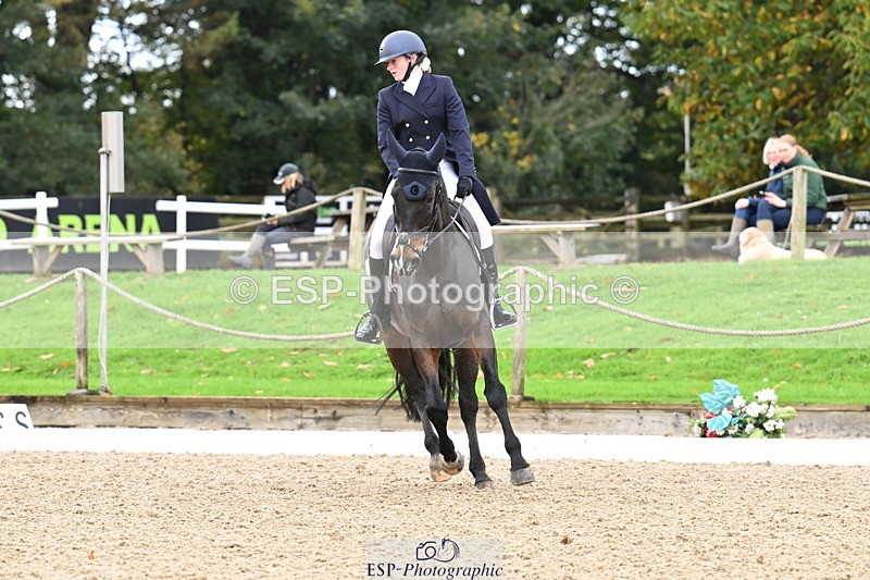 251023A-100628-01427 - B-126-Catherine.Van.Randwyck