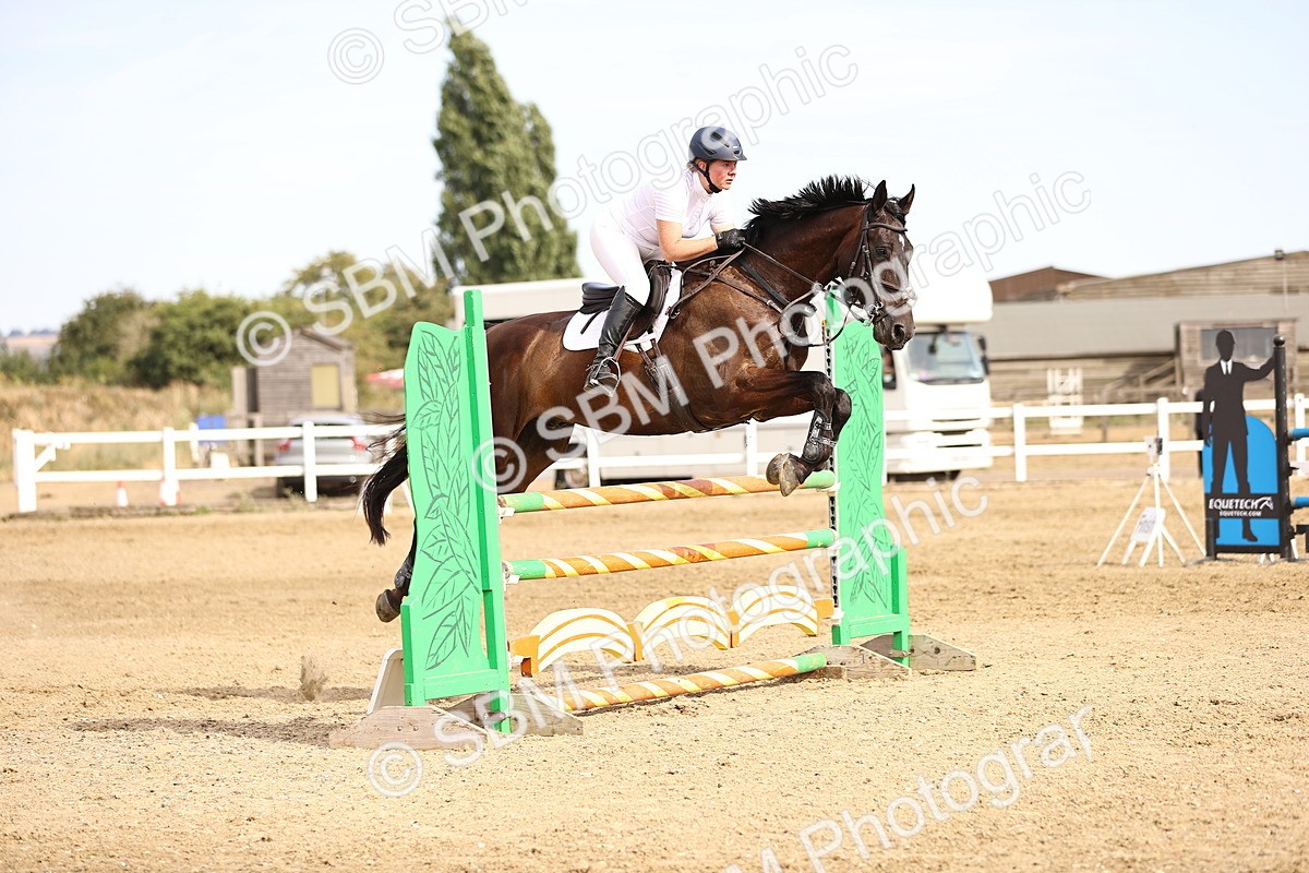 SBM_001712 - Class 6 - Senior Newcomers 1.10m