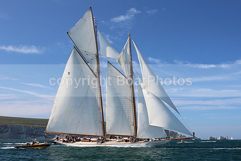 150627 ELEANORA LONDON RYS 5 WT7A4803_S - ROUND THE ISLAND RACE - SATURDAY 27th JUNE 2015
