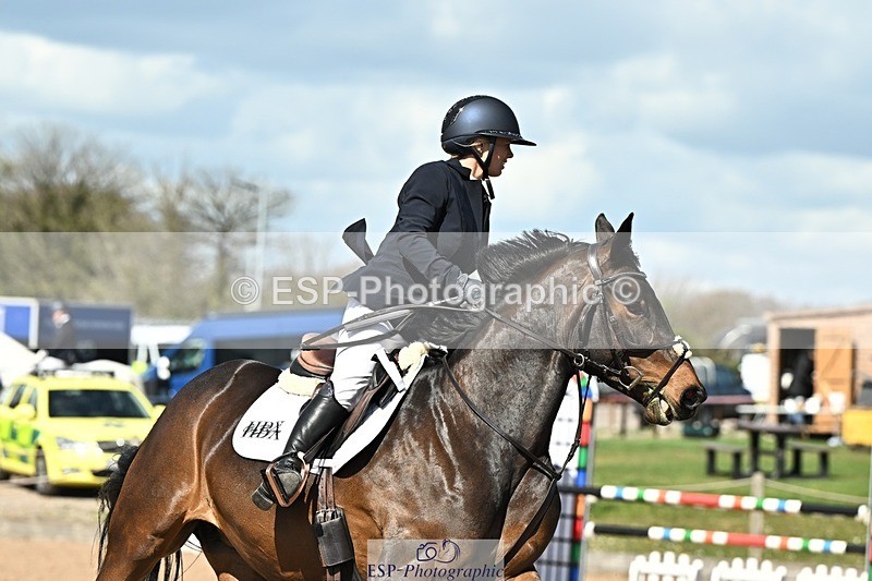 250416-150520-01598 - Cls 6 Foxhunter and 1.20m