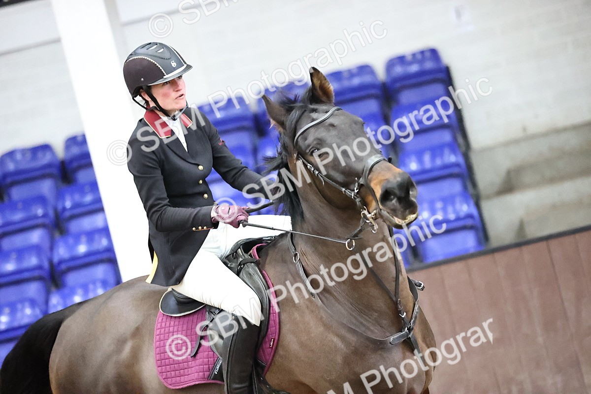 SBM_006255 - Class 16 - Senior Newcomers - 1.10m Open