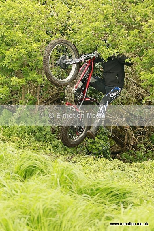 TR 060512-030 - Petit Bot - 06/05/12