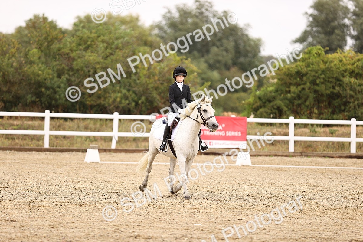 SBM_000205 - Class 2 - Intro 4 Championship 9.00-10.03