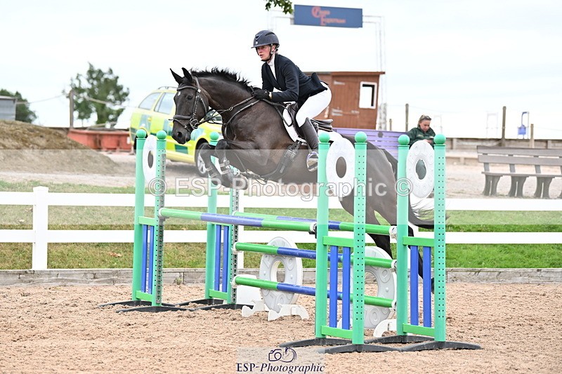 250820B-130652-00694 - Cls 4 Newcomers and 1.10m Open