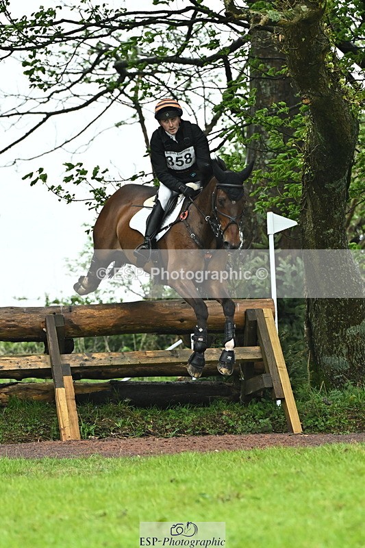 250418-162608-07185 - 358-Max.Forster-HHS.LEACOURT.CAVALIER