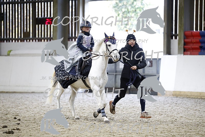 _T0A0676 - Class 1 Cross poles