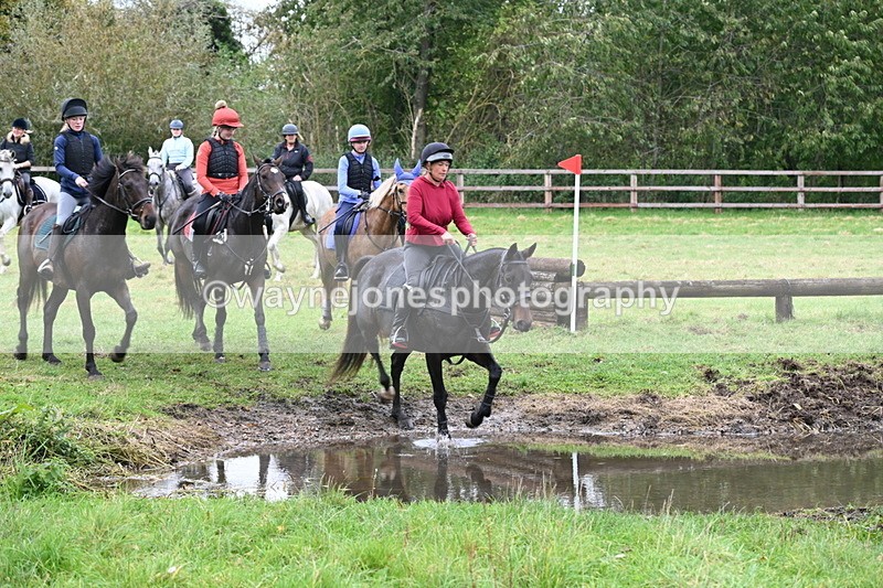 WJ6_6699 - Time at Photographer 13:06 to 13:23