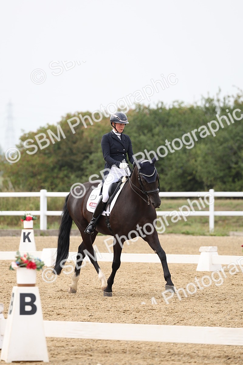 SBM_008205 - Class 10 - FEI INT I - 16.10-16.50