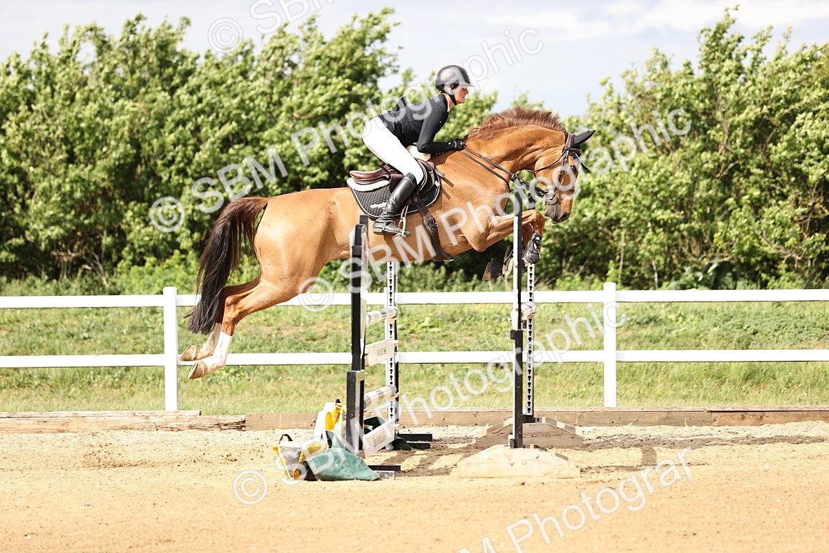 SBM_003512 - Class 13 - Senior Foxhunter - 1.20m