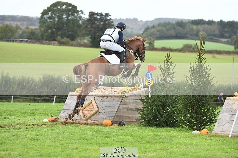 231020-125826-08651 - 069-LUSUELA-Will.Furlong-XC