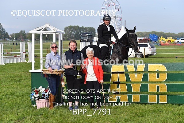 BPP_7791 - CLASS 6 Nisbets Fresh From The Farm & The Golf Inn 1.00m Amateur Championship