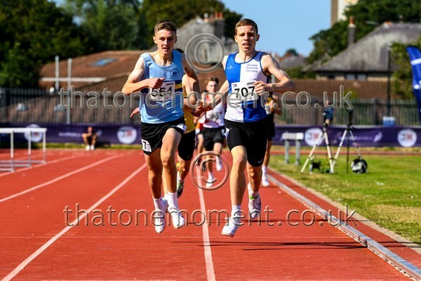 Age25SAT-927253 - Track Male