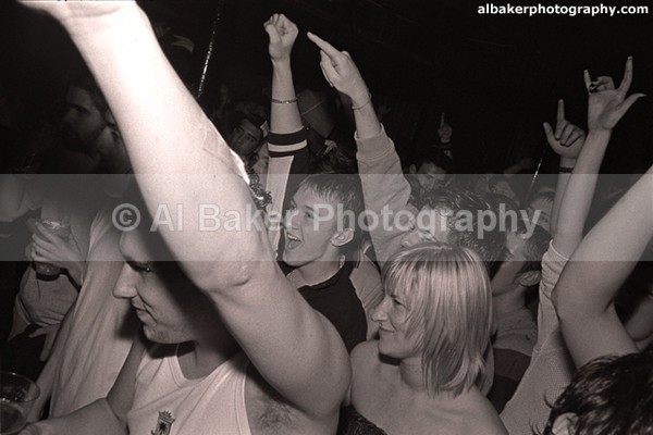 06 - Friends & Family @ the-roadhouse 18.10.03