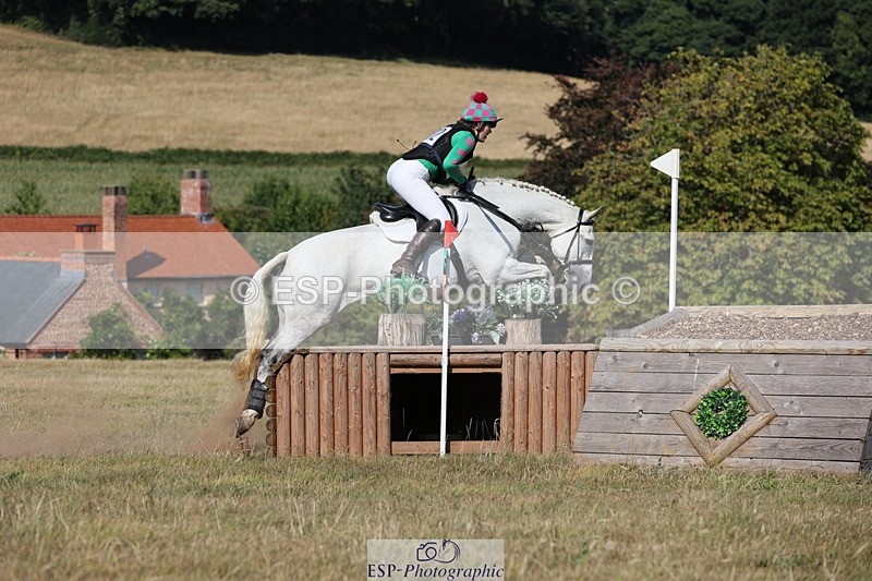 250802A-164545-07631 - F-292-Amy.Sweet-ONLY.BITESIZE