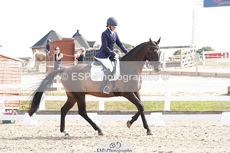 250817-105859-08444 - 096-Louisa.ChattingFirst.Mohican.II