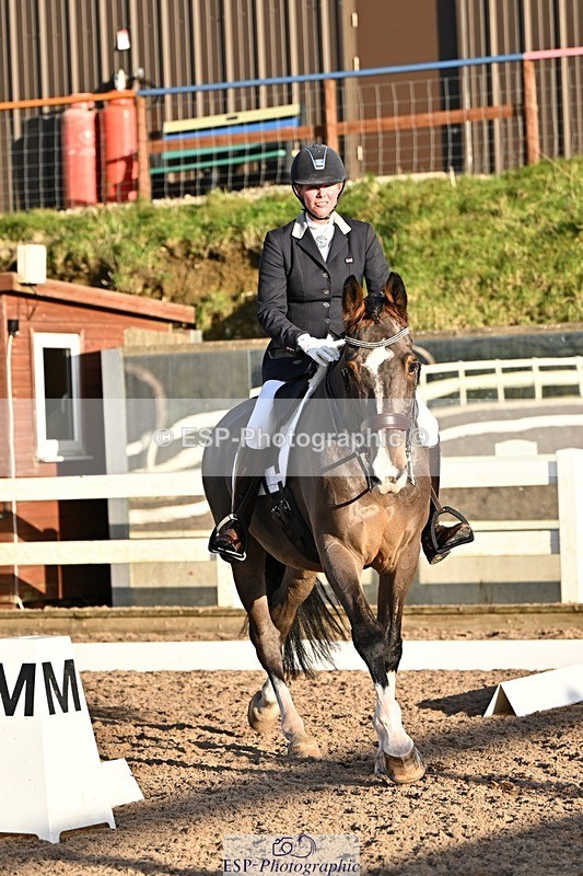 241214-141901-02796 - 153-Sally.Bell-Hilton.VI