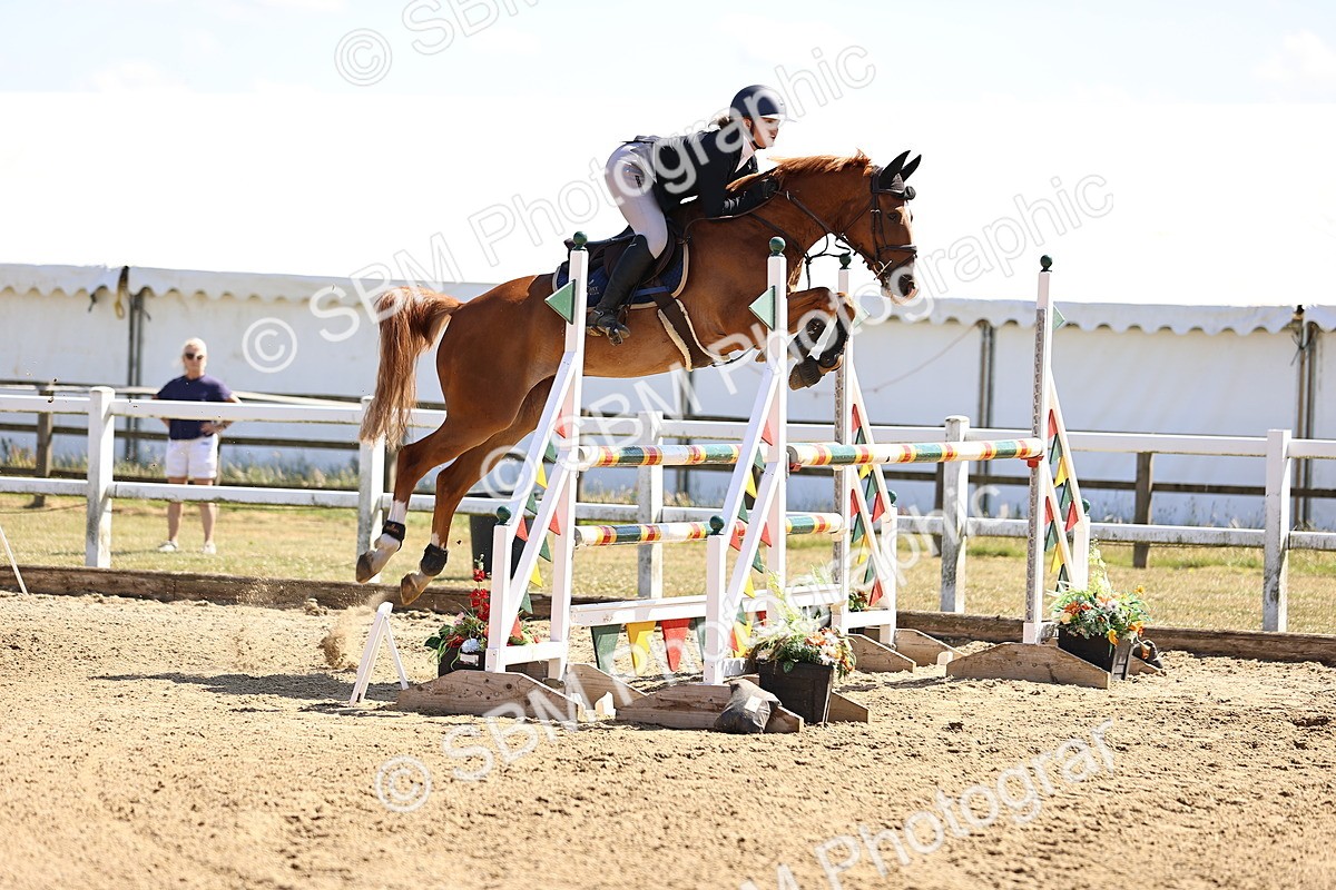 SBM_015159 - Class 16 - Senior foxhunter - 1.20m Open