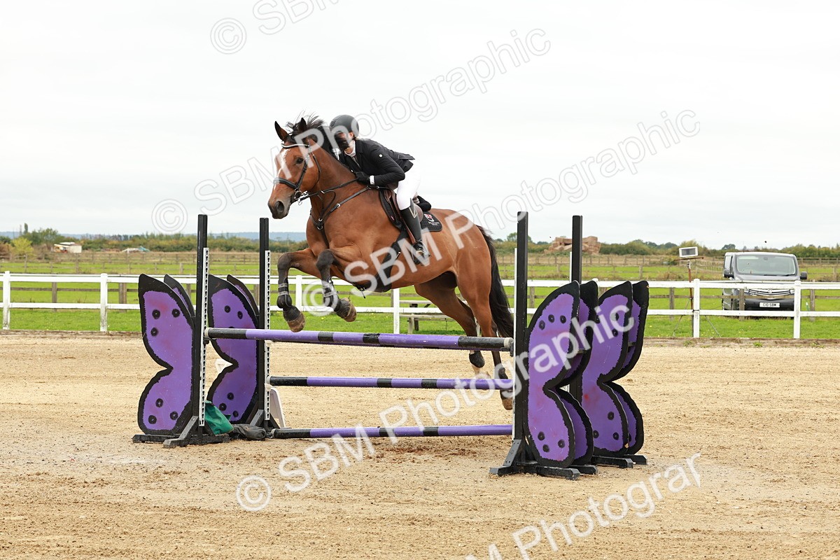 1I0A7632 - Class 4 - Senior Newcomers 1.10m