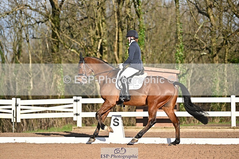 241214-110244-01281 - 135-Ellie.Discombe-Lanche