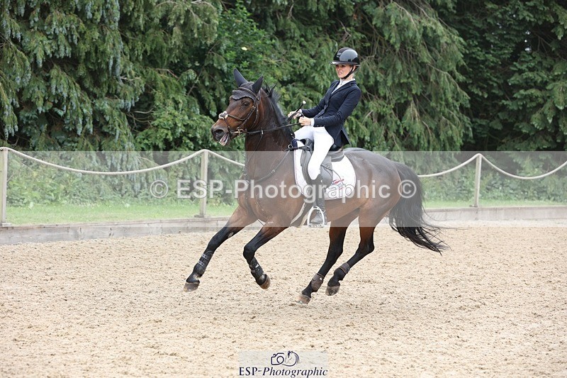 230618-100206-09900 - Cls 19 Pony Intro 1m