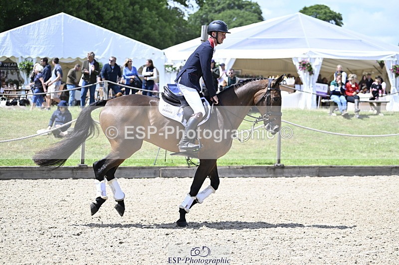 250525A-132043-17683 - Presentations Section B CCI 3 Star Long