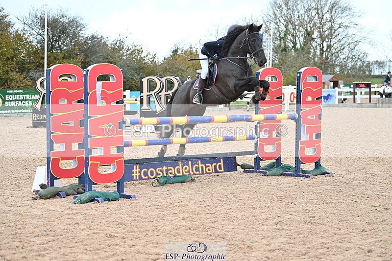 231119A-114752-05511 - Sun Cls 5 Newcomers & 1m Open