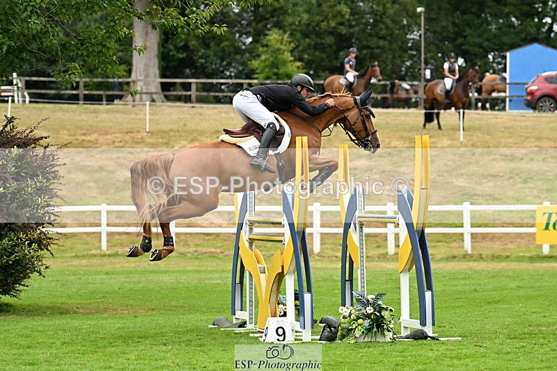 250705A-124719-14744 - Cls 30 Snr Foxhunter 2nd R Jump Offs and Presentations