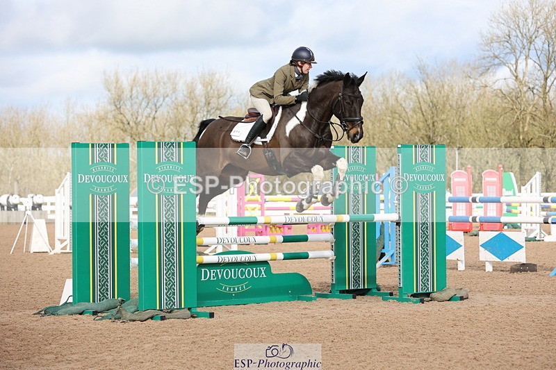 240223A-120706-01086 - Cls 4 Snr 1.05m Open