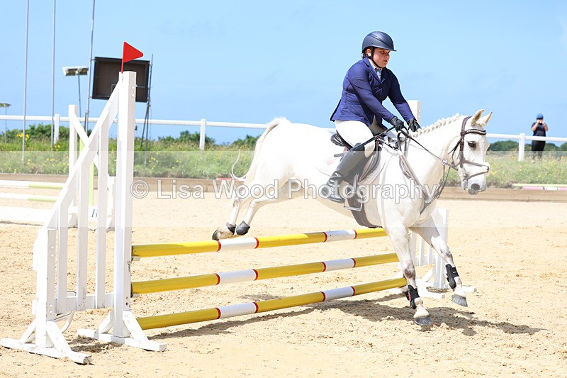 3E7A2233 - Class 4: 70 -75cm Part A