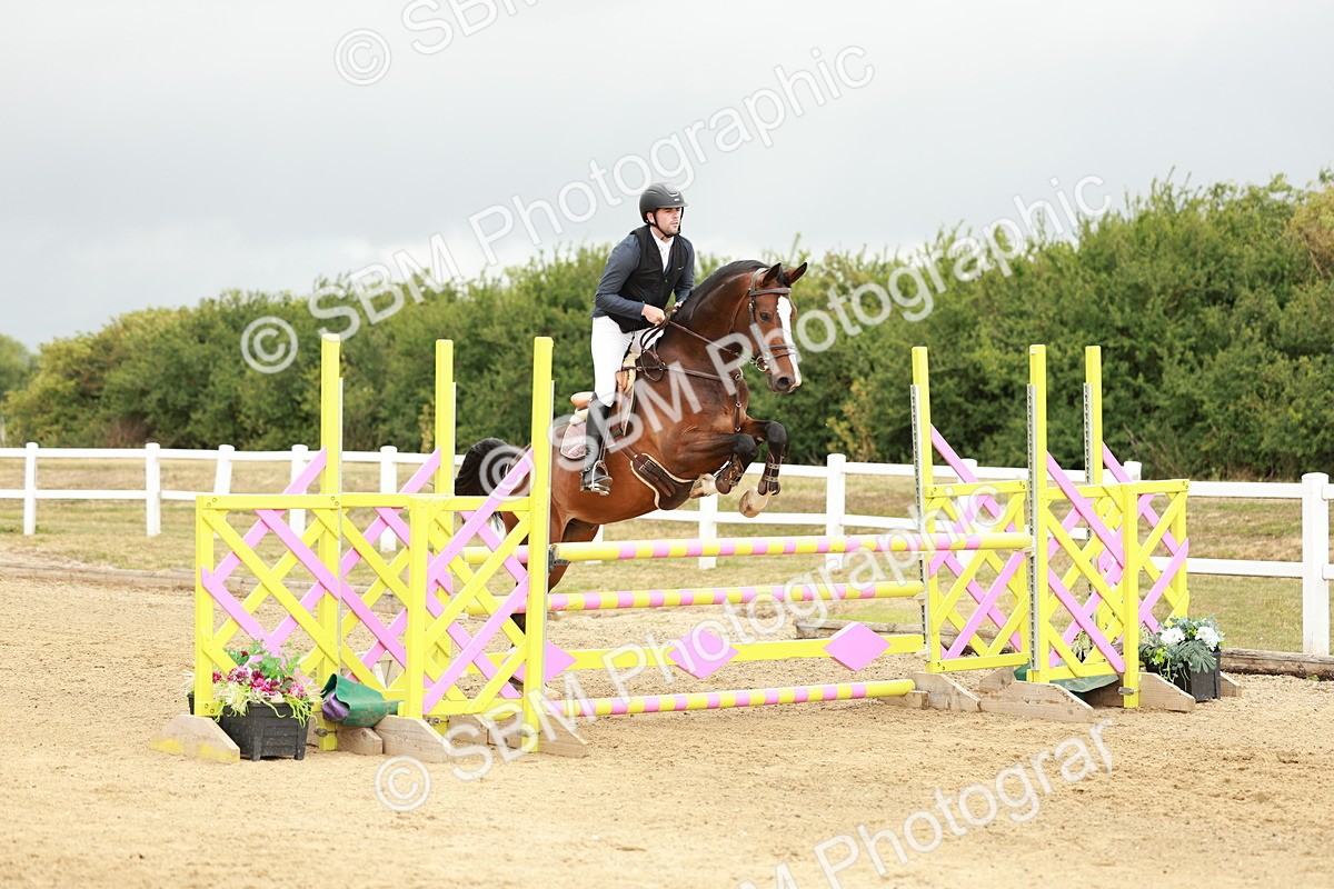 SBM_007001 - Class 2 - Senior Discovery - 1.00m Open