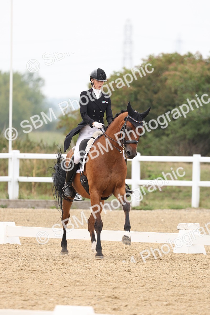 SBM_008065 - Class 10 - FEI INT I - 16.10-16.50