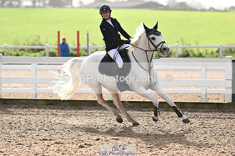 241026A-115202-00808 - SAT Cls 8 Pony Discovery and 90cm Open