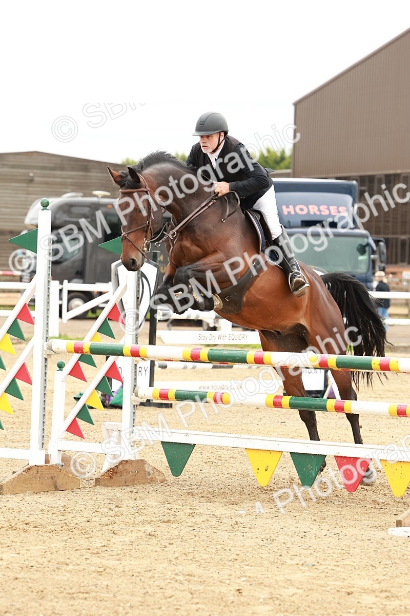 1I0A7691 - Class 4 - Senior Newcomers 1.10m