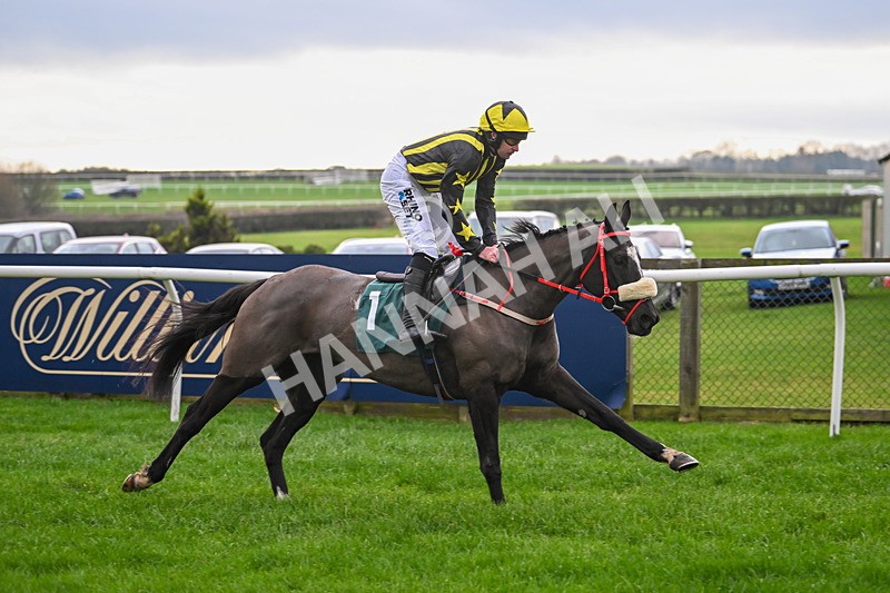 171224-Race 3-Not Staying Long-3152 - Race 3