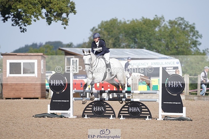 240831A-094928-00047 - 053-Lydia.Steele-FOLLYS.HERO