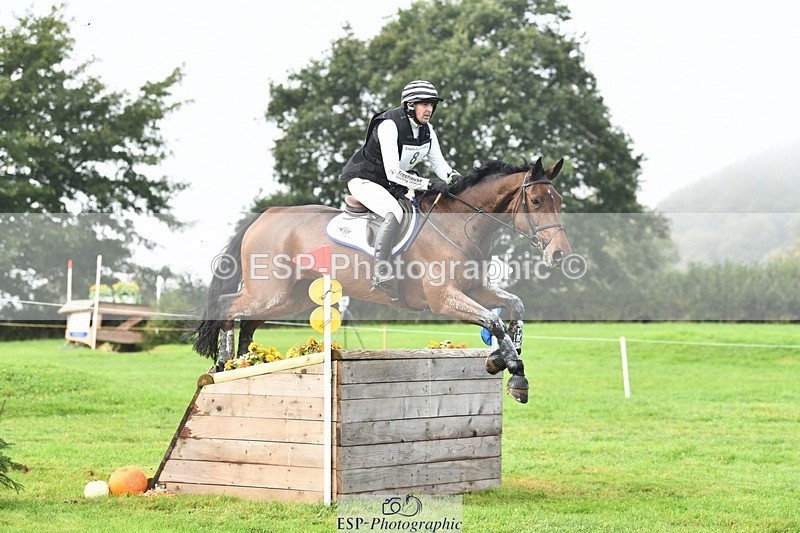 231020-101930-05894 - 008-CECEIA.DE.MUZE-Alan.Nolan-XC