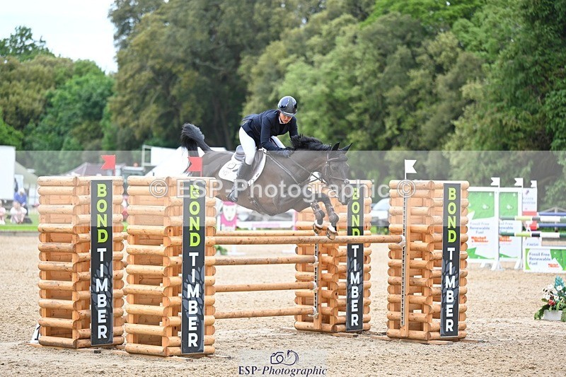 240525-155635-17973 - 540-OPPOSITION_HERALDIK_GIRL-Kirsty_Chabert