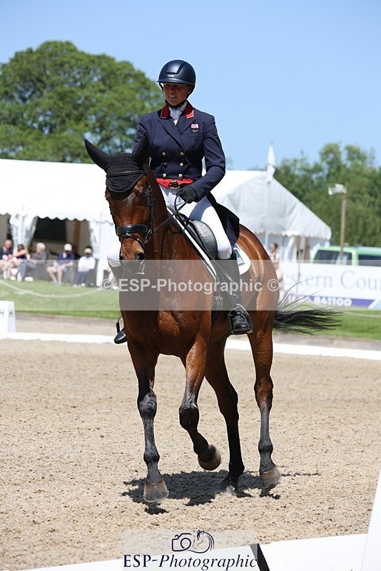 230526-122112-06204 - 160-SWHISKEY-Jeanette_Brakewell-WEDTrotUp+DR