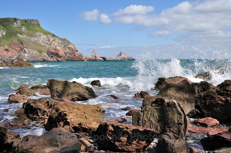 TQ21  - Rough sea at Ansteys Cove Torquay Devon - Greetings Cards Meadfoot and Ansteys
