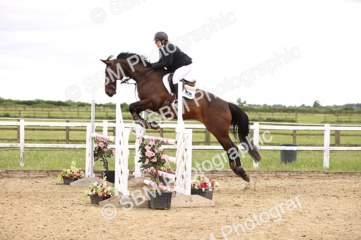 SBM_007729 - Class 19 - Senior Newcomers - 1.10m