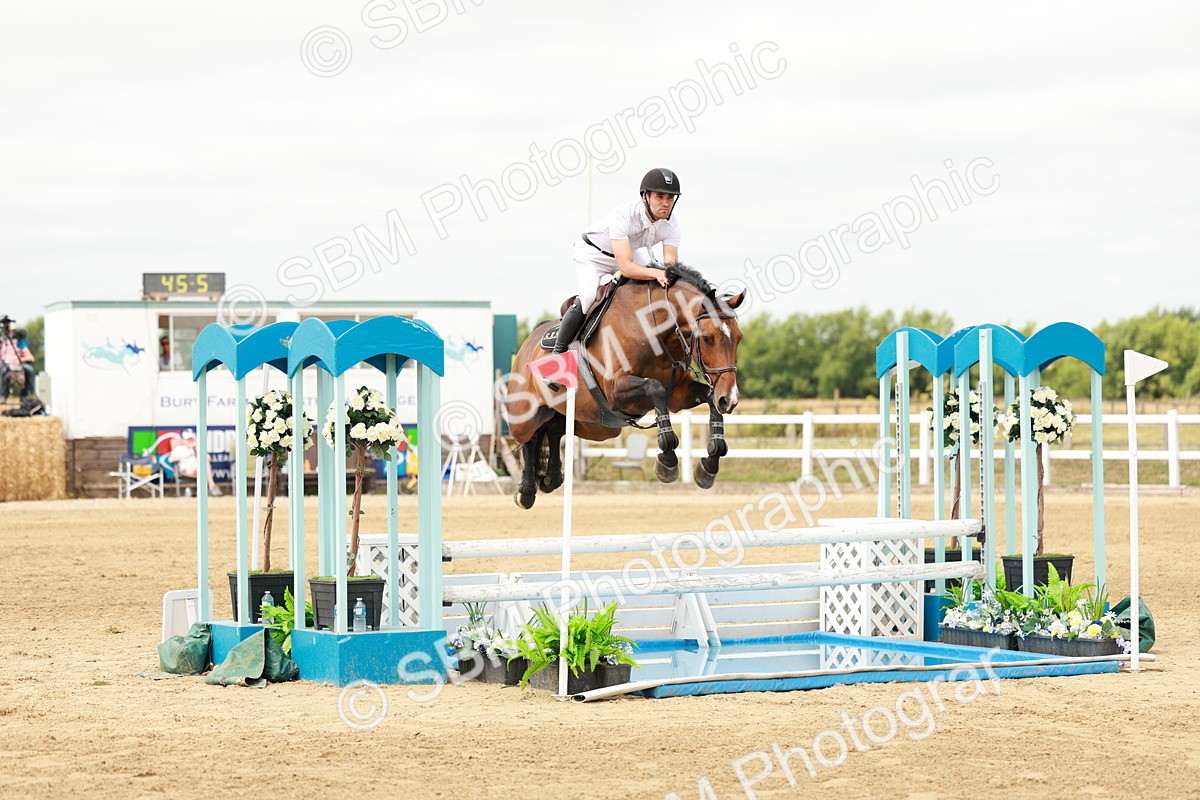 SBM_017349 - Class 21 - Senior Newcomers Championship 2d Rd