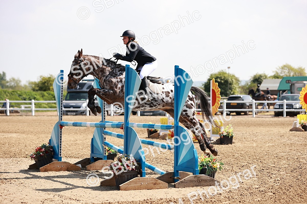  - Class 23 - Senior 1.05m