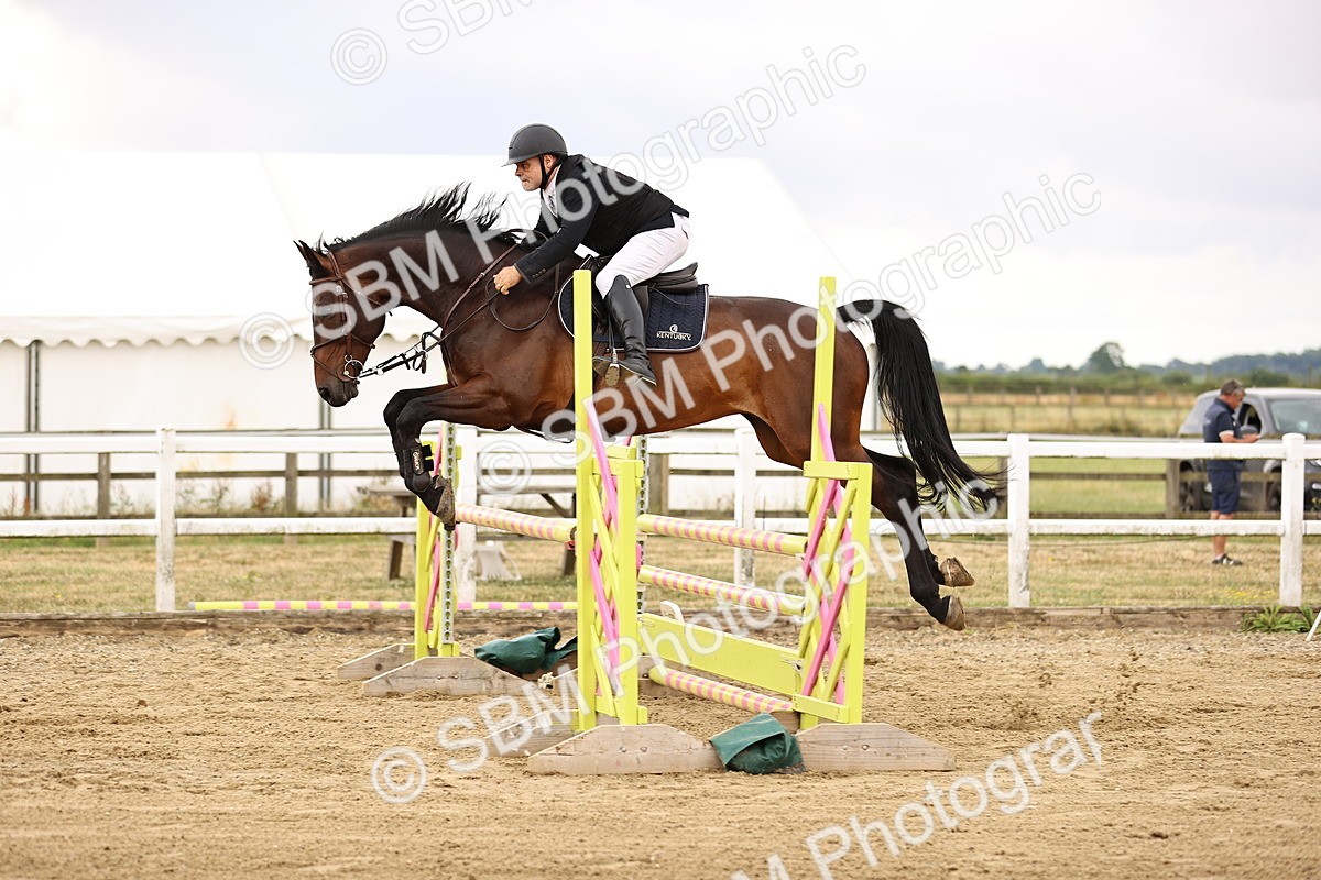 SBM_026429 - Class 12 - Amateur Championship Qualifier 1.05m