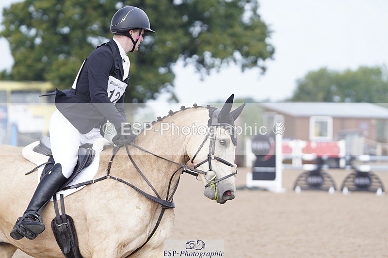 240831A-111524-01119 - 012-Frankie.Mckechnie-DUNBYMOONLIGHT