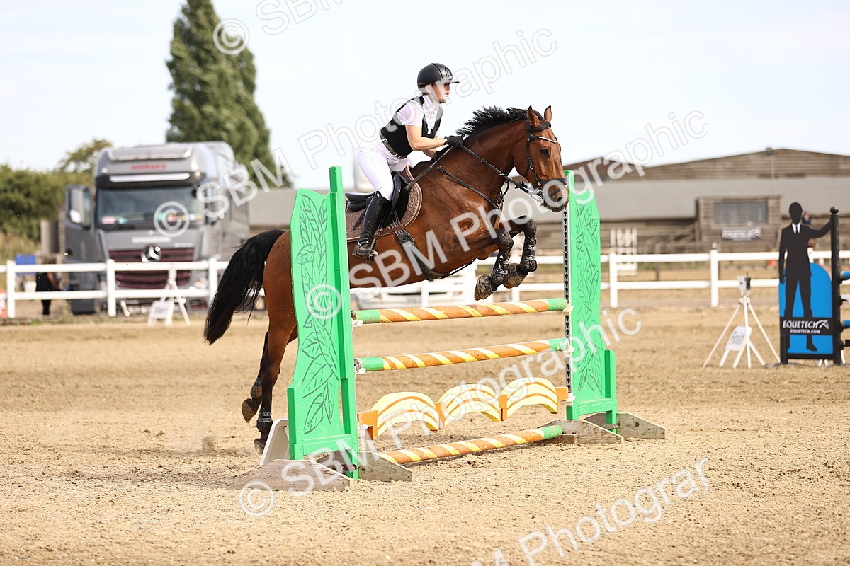 SBM_001485 - Class 6 - Senior Newcomers 1.10m