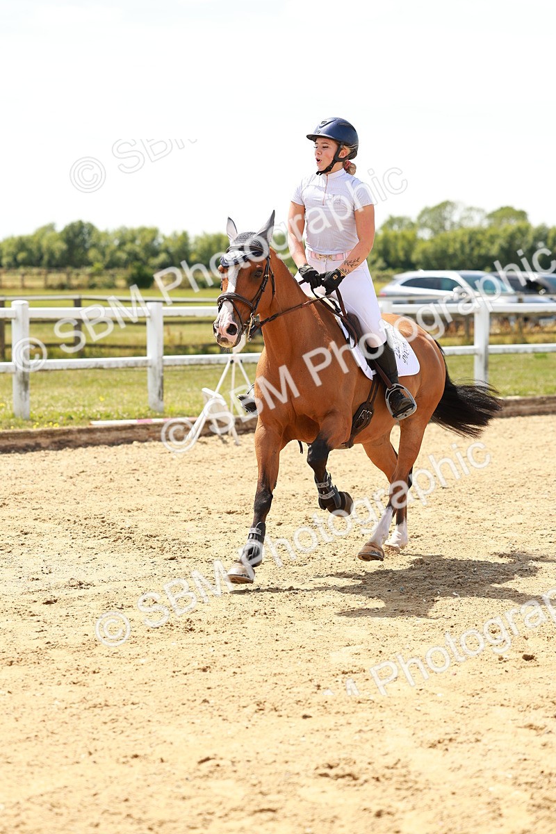 SBM_002962 - Class 14-15 - GFS Senior Newcomers - 1.10m - Senior 1.15m Open