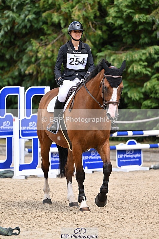 250802A-134117-03351 - F-254-Lucie.Bouchet-HALLOWEEN.NOUV