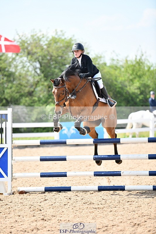 240512A-150640-19261 - Cls 43 95cm National Am Quali