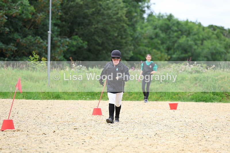 3E7A0124 - Egg and Spoon